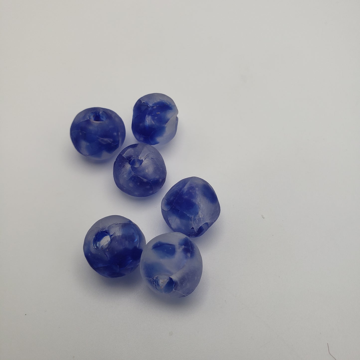 10mm Blue Glass Bead Single.