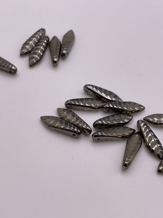 15mm Metallic Leaf Pattern Spear Top Drilled Czech Single Bead.