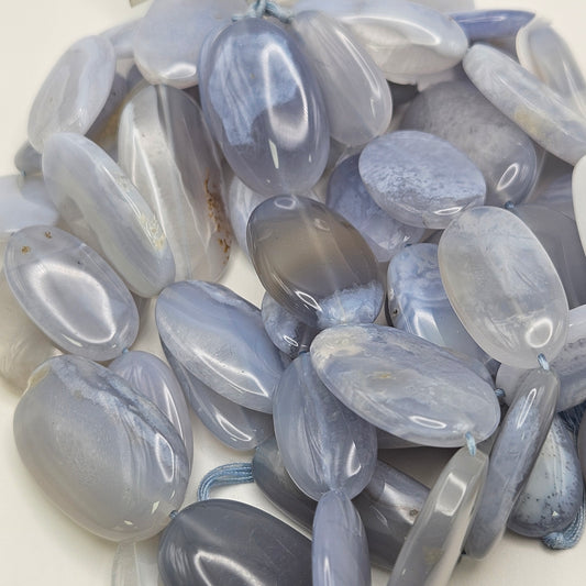 16mm Chalcedony Oval.