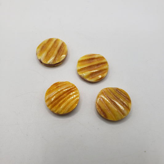 Small Yellow Coin Shell Single