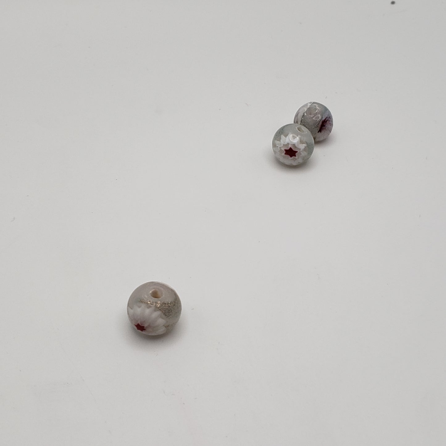 6mm Whit Glass Floral Bead Single