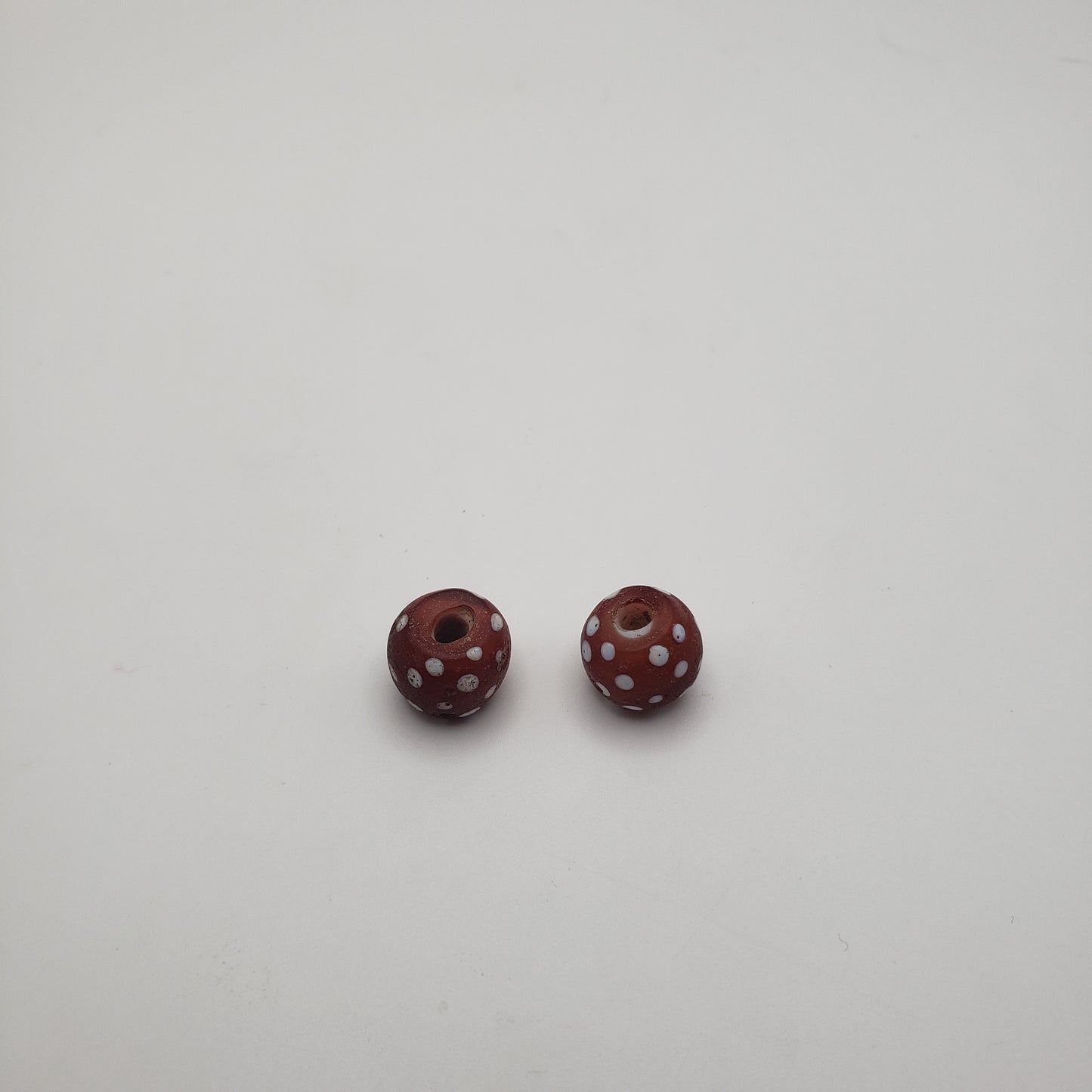 8mm Red Spotted Cermic Bead Single