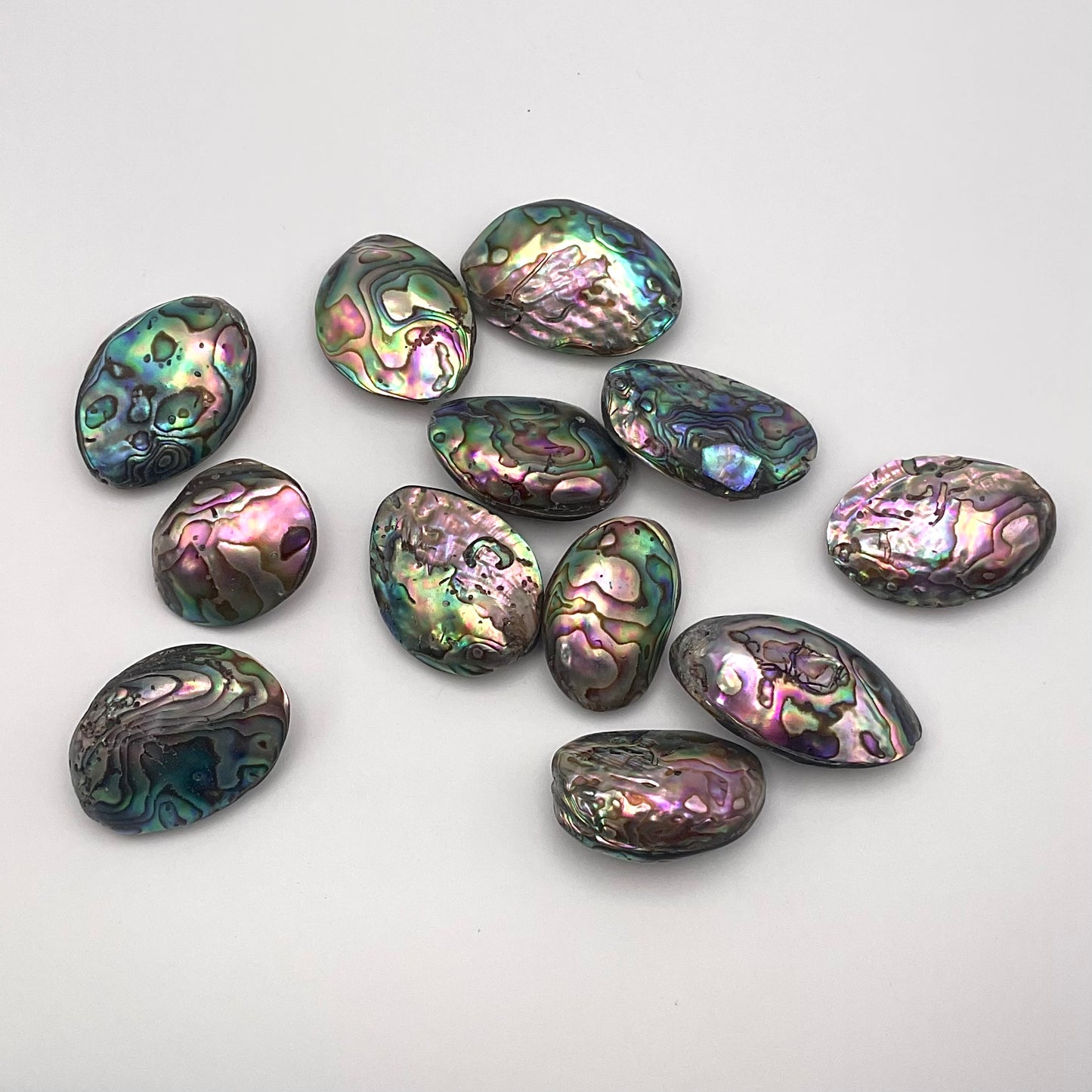 38mm Abalone Shell Oval Smooth Single